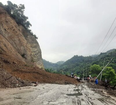 अविरल वर्षाका कारण गुल्मीको कालीगण्डकी करिडोर सडक अवरुद्ध